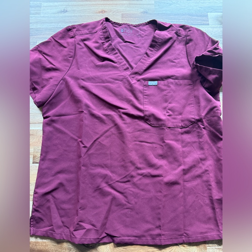FIGS XL burgundy Catarina